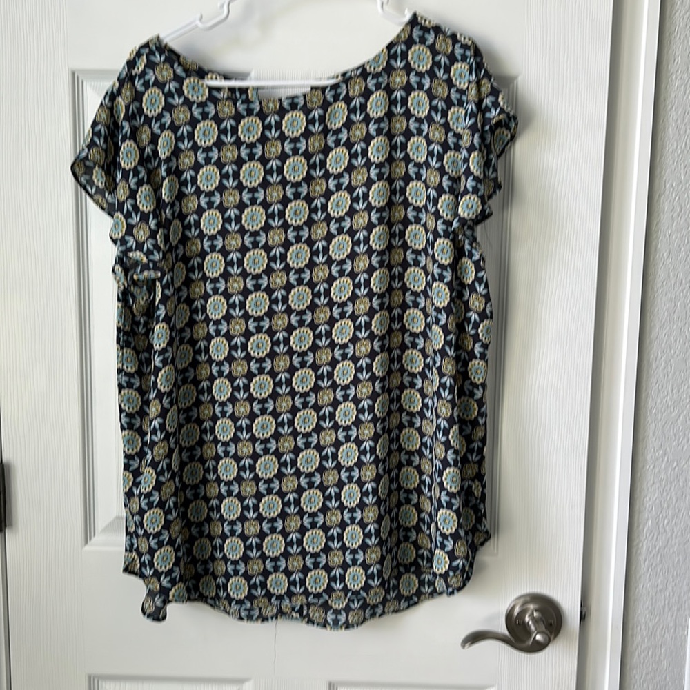 Loft blouse with flower detail, XL